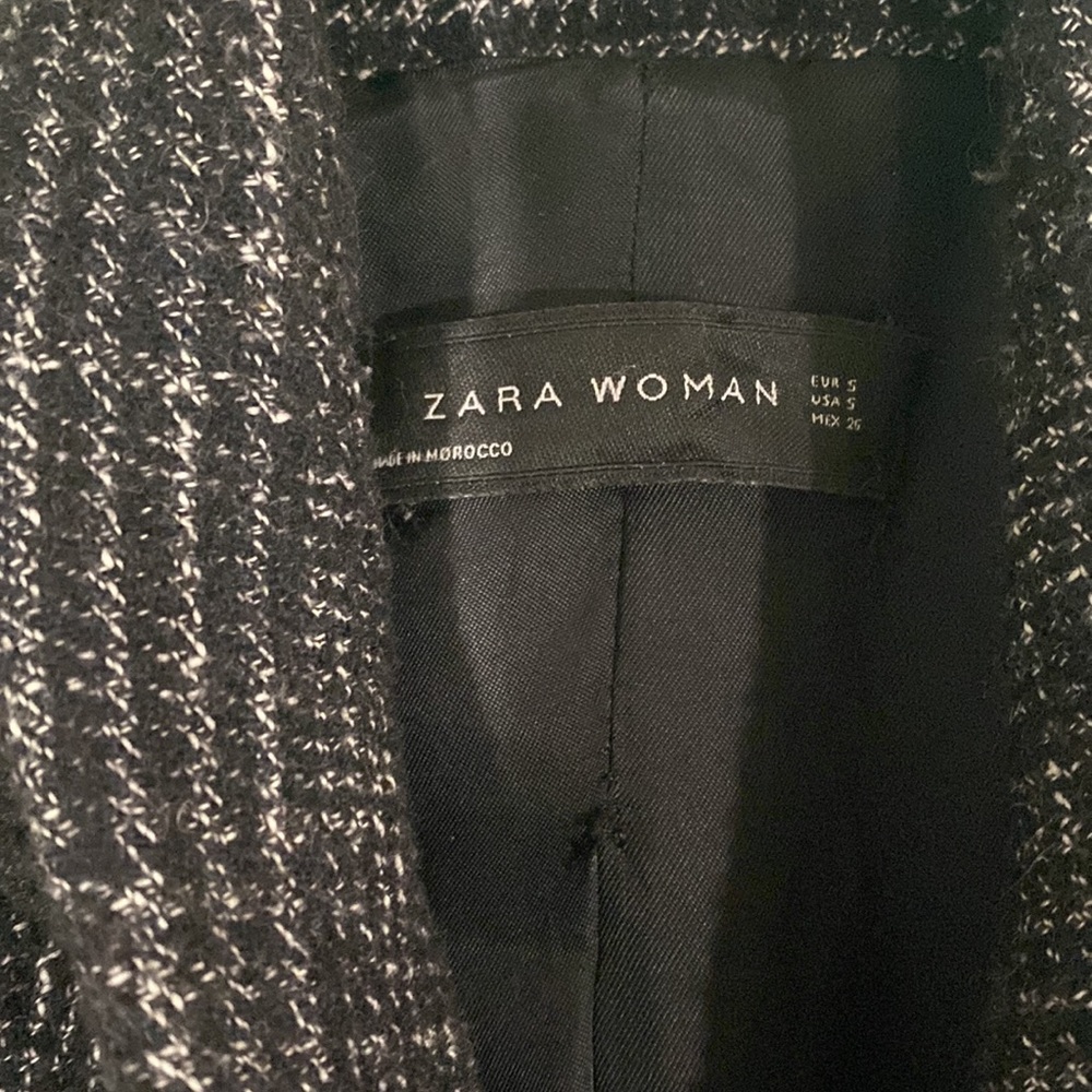 Zara Coat - Picture 2 of 4